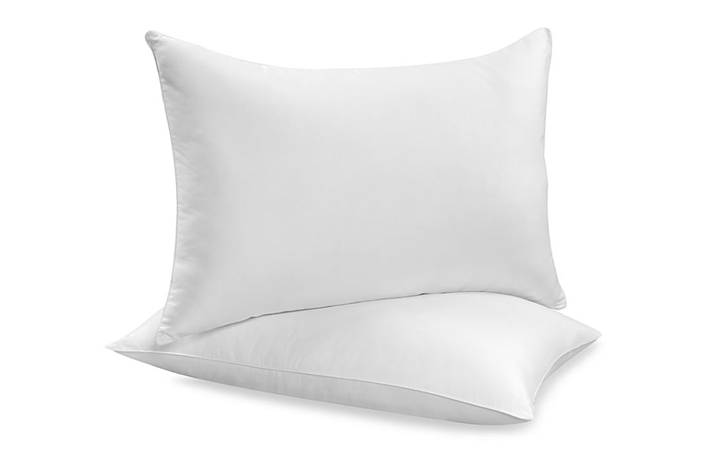 Rotable pillow and pillow case